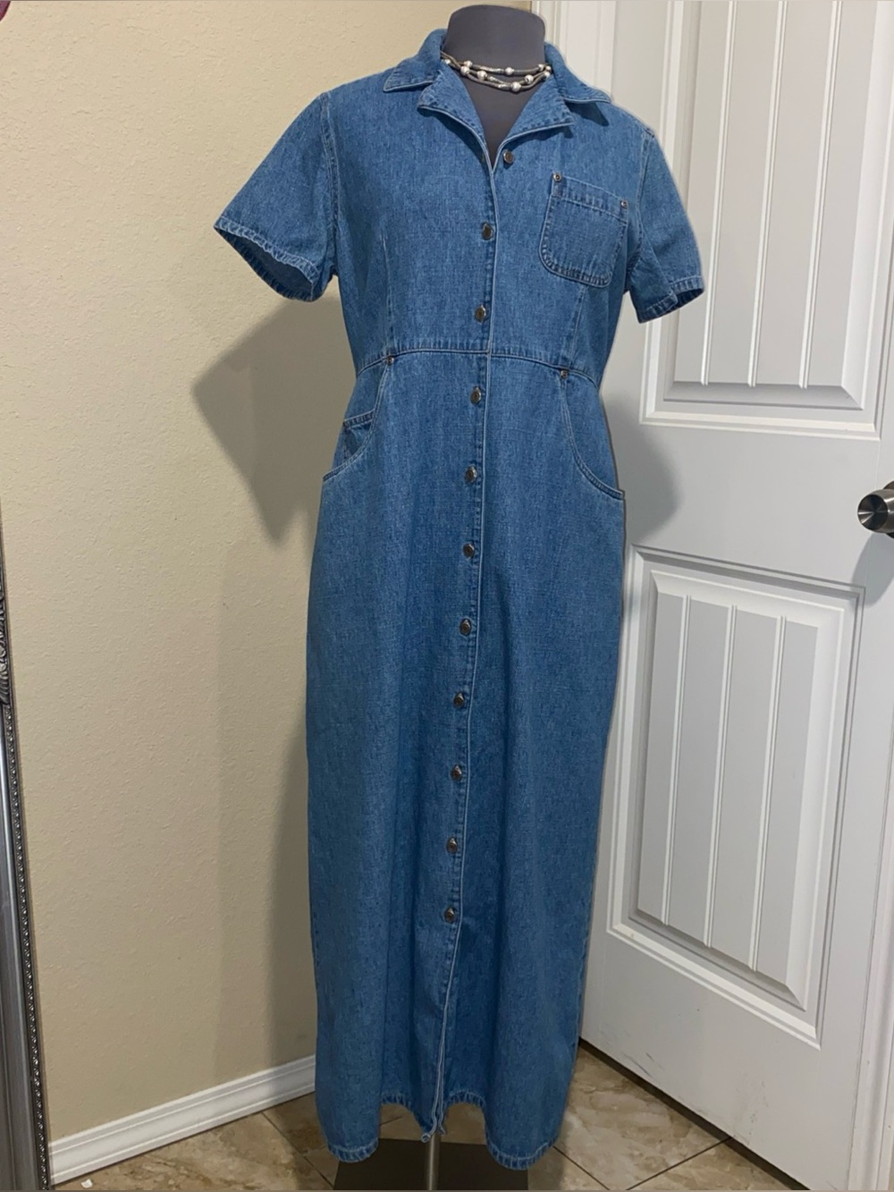 Vintage Crazy Horse by Liz Claiborne Button Denim Dress with Pockets 100% cotton